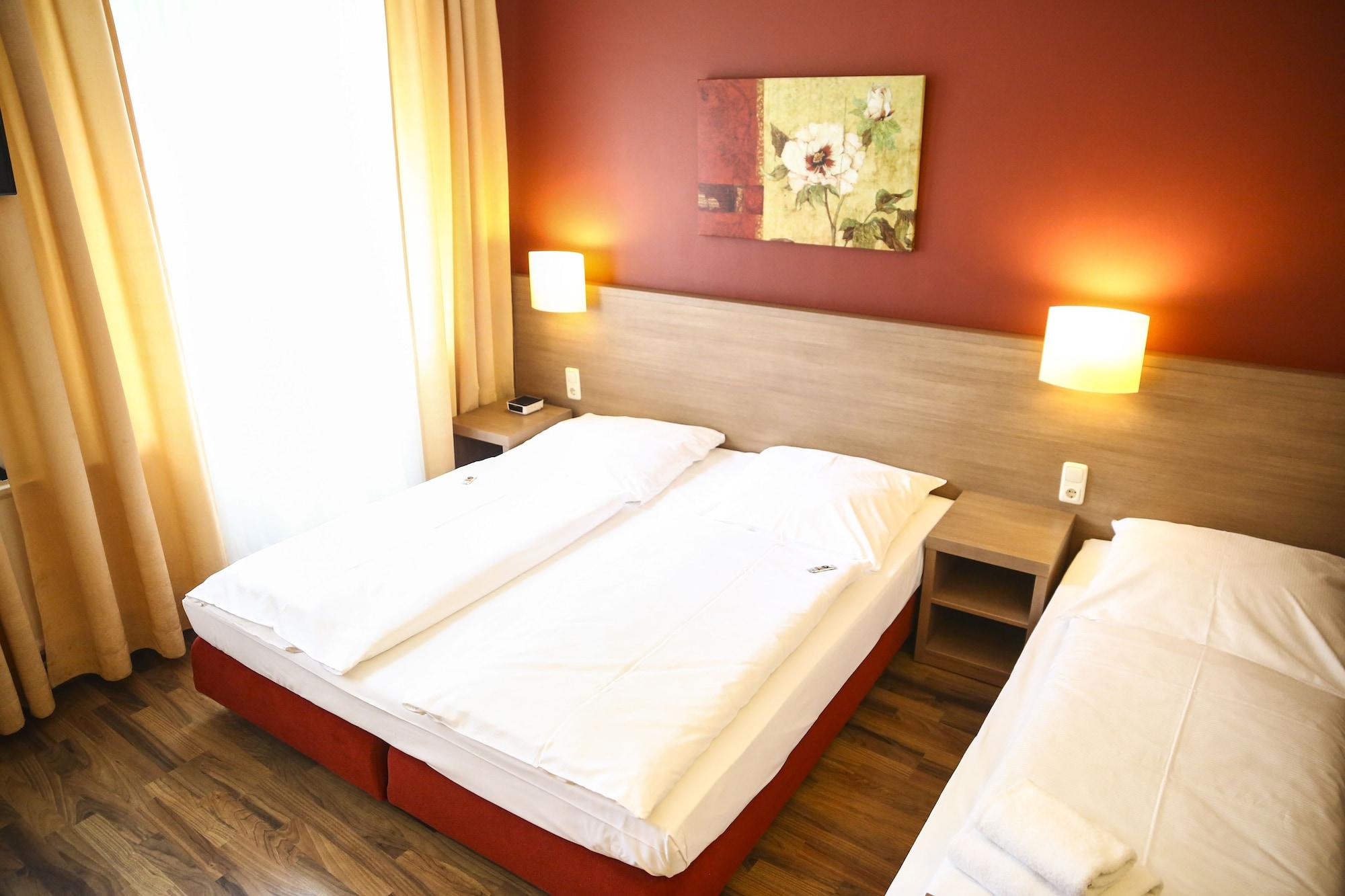 Hotel Marienthal Garni Hamburg Exterior photo