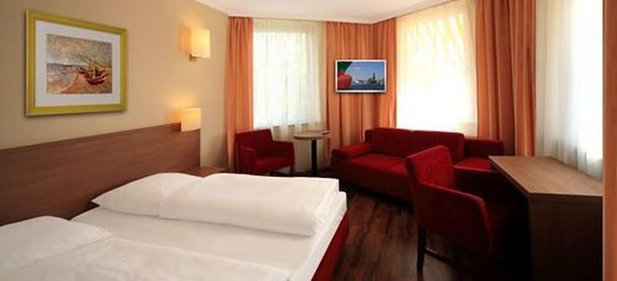 Hotel Marienthal Garni Hamburg Exterior photo